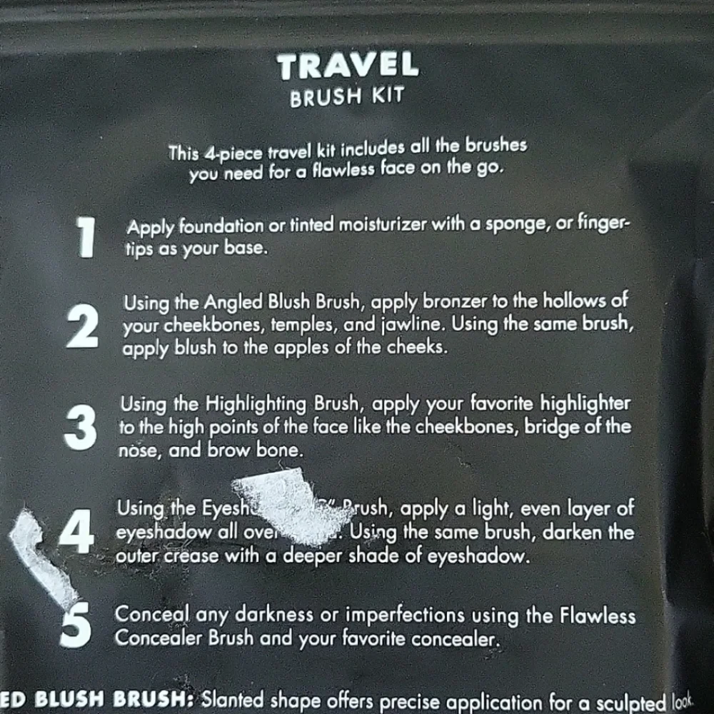 e.l.f. Travel Brush Kit with Gold Accents